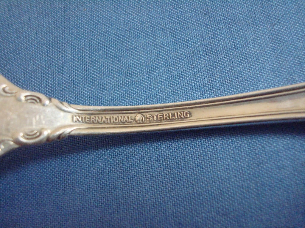 Joan of Arc by International Sterling Silver 4-pc Place Size Place setting In Excellent Condition In Big Bend, WI