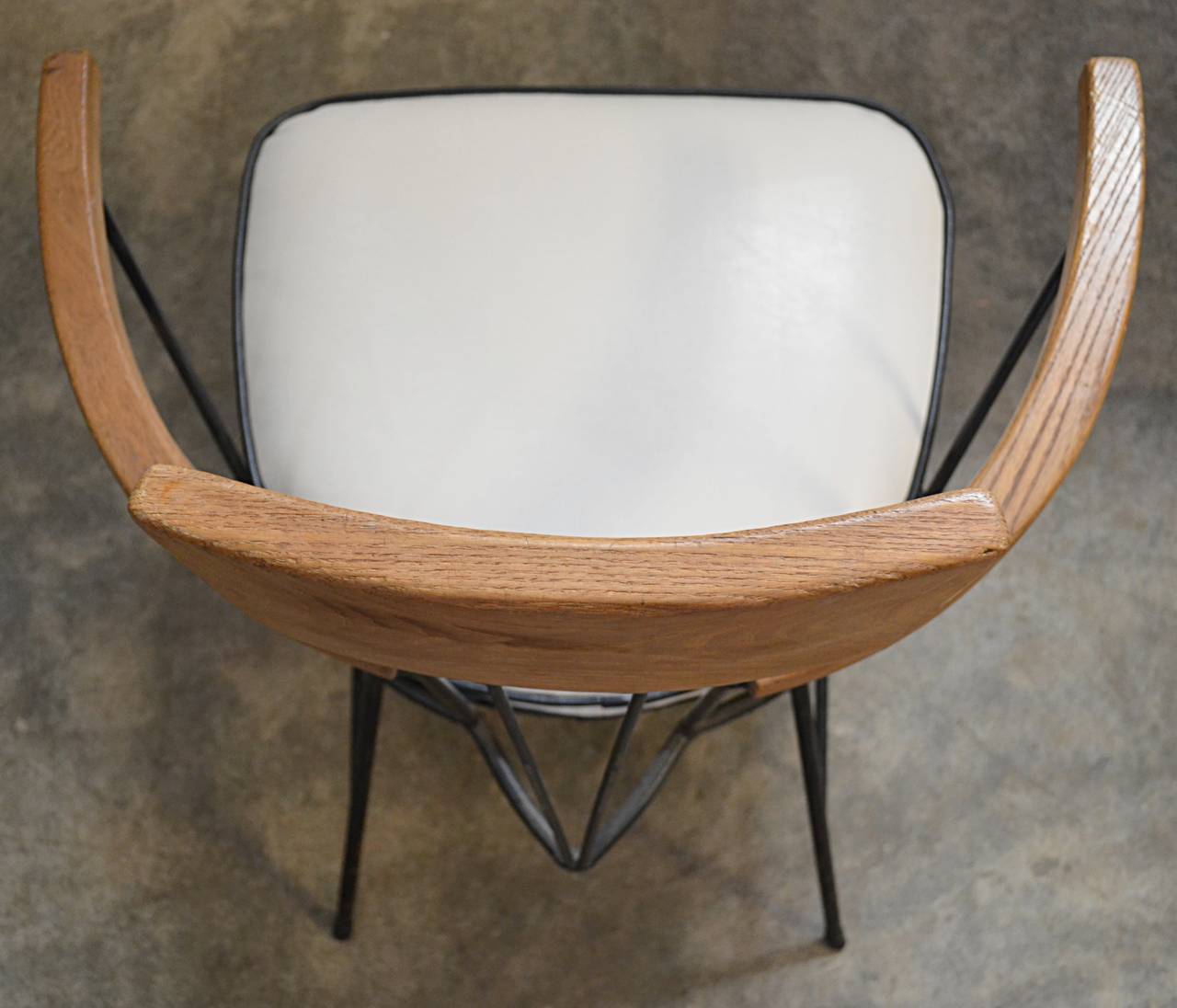 Set of Four Iron and Ash Arm Chairs by Richard McCarthy for Selrite In Excellent Condition In Hudson, NY