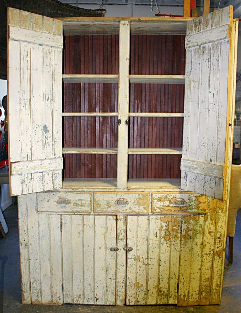 19th Century New York Painted Cupboard In Excellent Condition In Hudson, NY