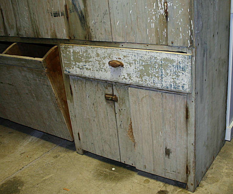 General Store Beadboard Cupboard with Grain Bin In Excellent Condition In Hudson, NY