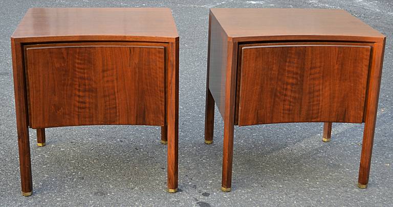 Mid-20th Century Pair of Walnut End Tables by Edmond Spence