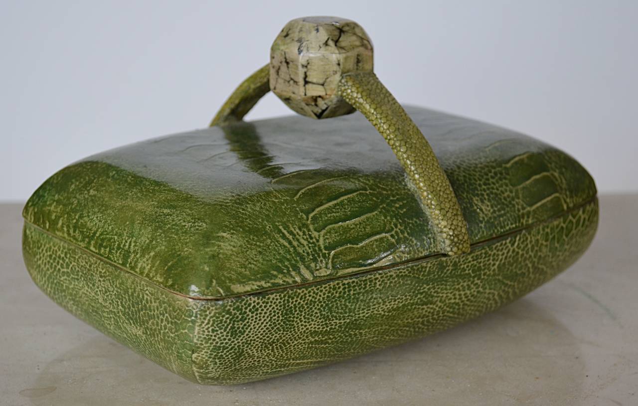 Stylish dresser box in mixed skins, shagreen, python and unknown reptile over wood. Removable velvet lined tray.