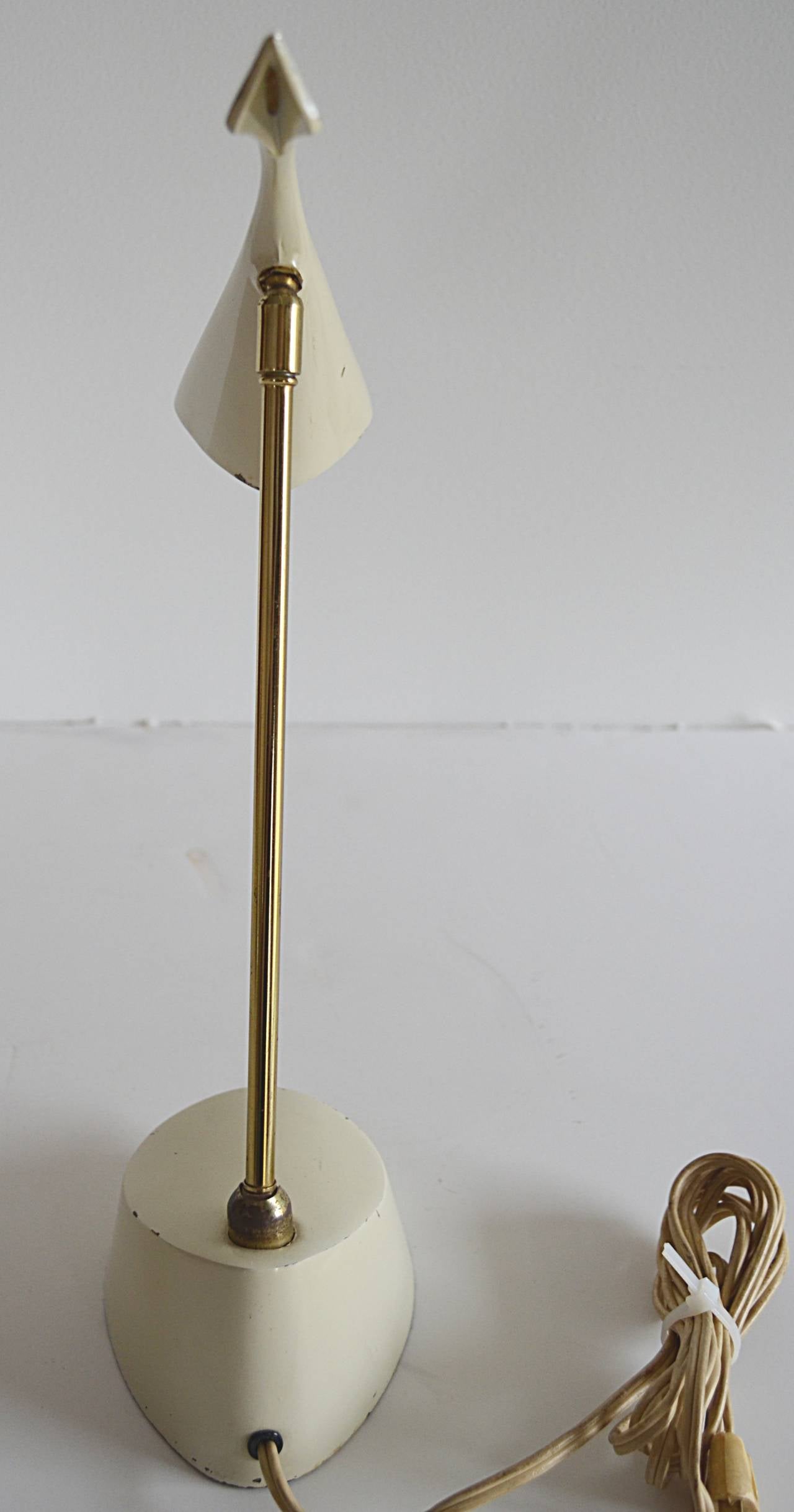 Versatile Laurel Petite Lamp 2