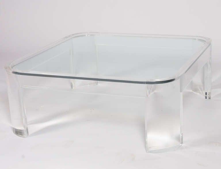 Les Prismatiques Lucite Cocktail Table In Excellent Condition In Brooklyn, NY
