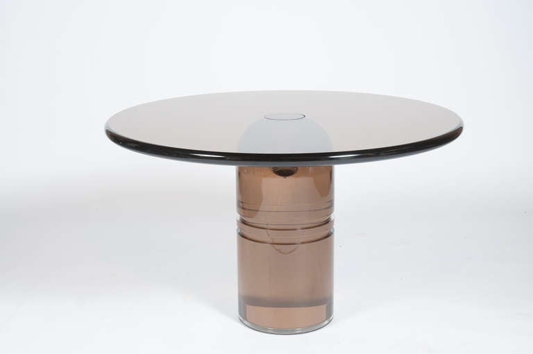 Charles Hollis Jones Le Dome dining table in smoked Lucite and bronze, created in the 1970s by Swedlow Plastics, an aviation specialist, for the Charles Hollis Jones Signature Collection. The huge, extremely heavy base was made as a single Lucite