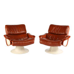 1960s Yrjo Kukkapuro "Saturn" Lounge Chairs 8