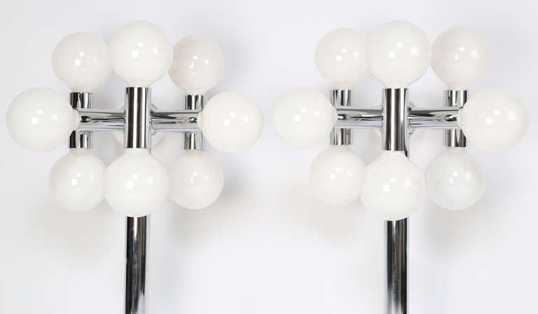 American Bold 1970s Pair of Robert Sonneman Chrome Table Lamps For Sale