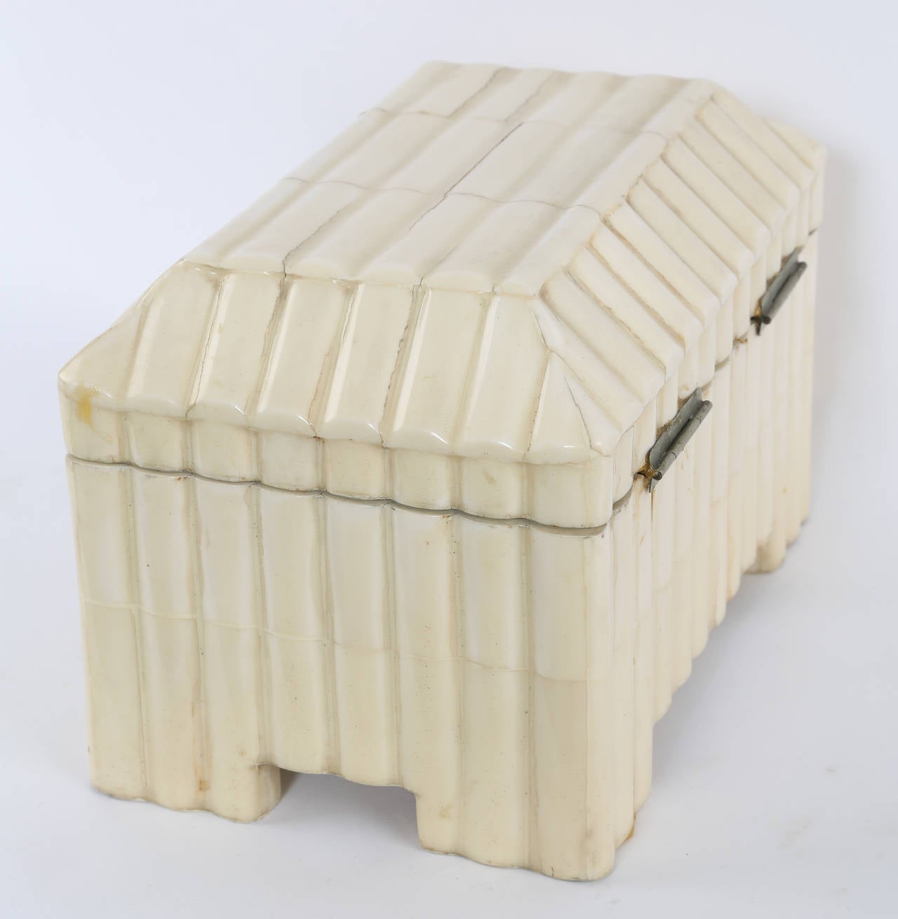 1980s Tessellated-Bone Box by Enrique Garces In Good Condition For Sale In Brooklyn, NY