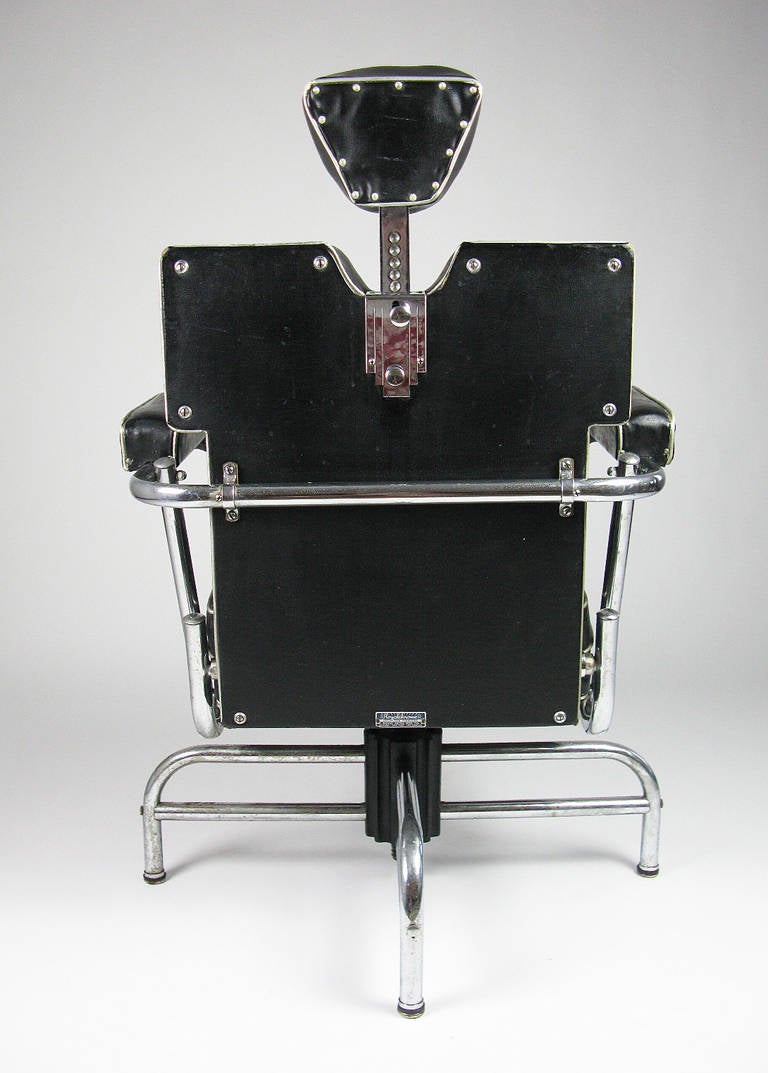 American Royalchrome Barber Chair, KEM Weber Design