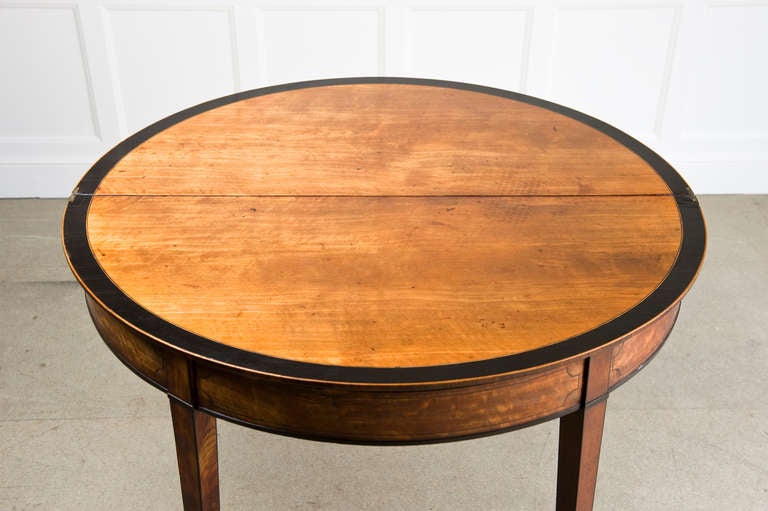 18th Century and Earlier Satinwood Tea Table with Ebony Banding circa 1790 For Sale