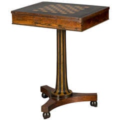 Table de jeu de style Régence en placage de bois de rose, vers 1805, à la manière de Marsh and Tatham