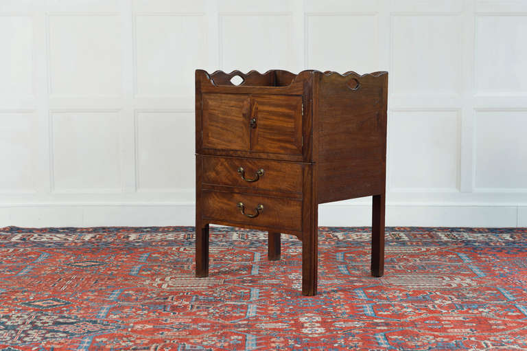 Mahogany tray topped bedside commode circa 1760