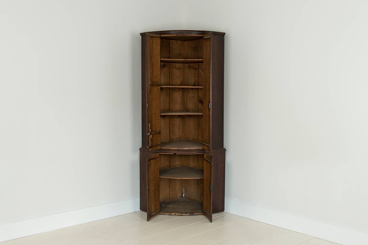 British Late 18th Century Floor Standing, Oak Corner Cupboard, circa 1790 For Sale