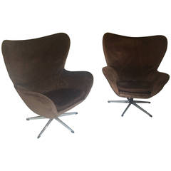 Retro Pair of 1960s Arne Jacobsen Egg Chairs