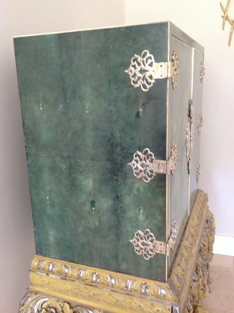 Shagreen and Bone Cocktail Cabinet, 1920s For Sale 1