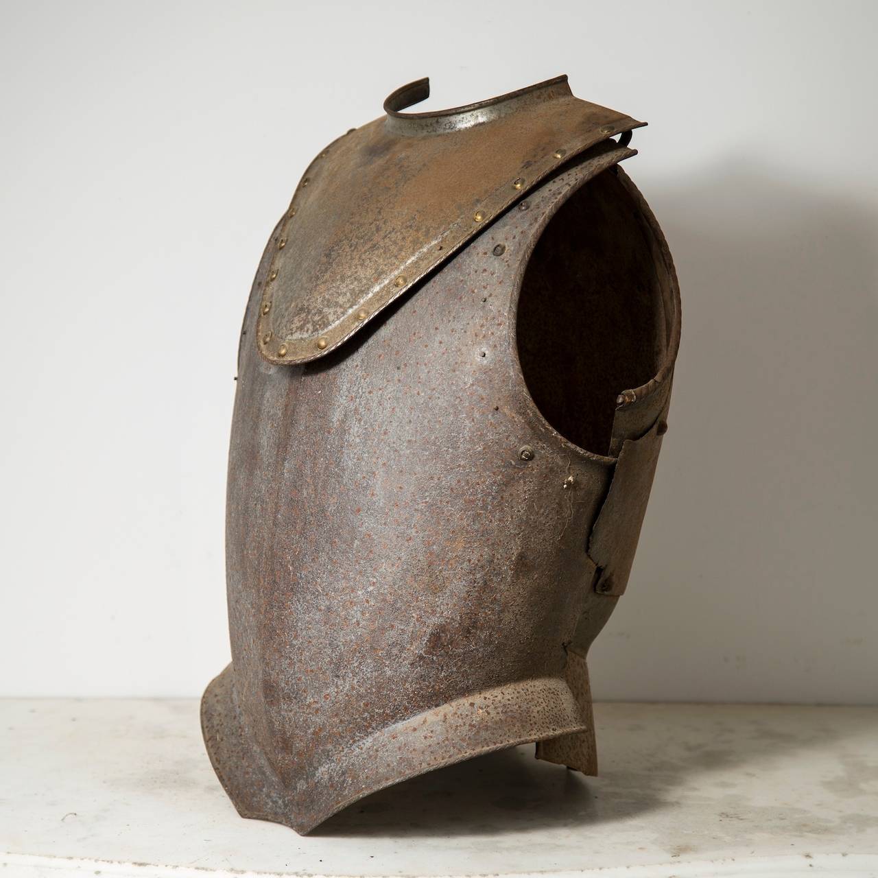 Germany, 1820.
Masculine, genuine breastplate. Provenance Norris Castle Isle of Wight.