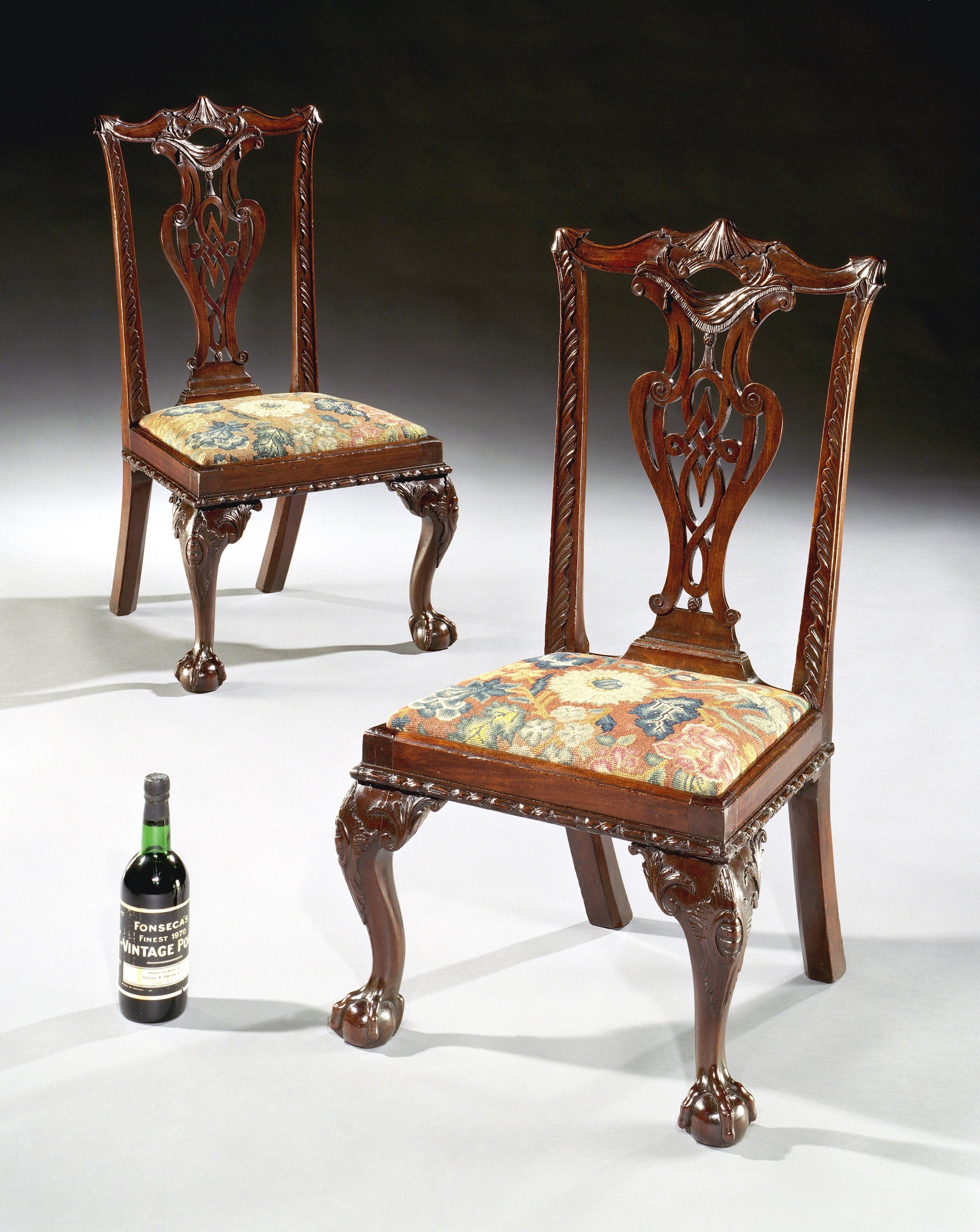 A Pair of George II Mahogany Child's Chairs (441001RCT) For Sale