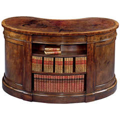 A Victorian Mahogany Kidney Shaped Desk by Gillows of Lancaster (4475311) 3