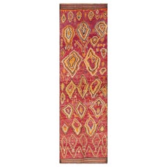 Tapis marocain primitif vintage. 4 pieds 5 po. x 13 pieds 10 po.