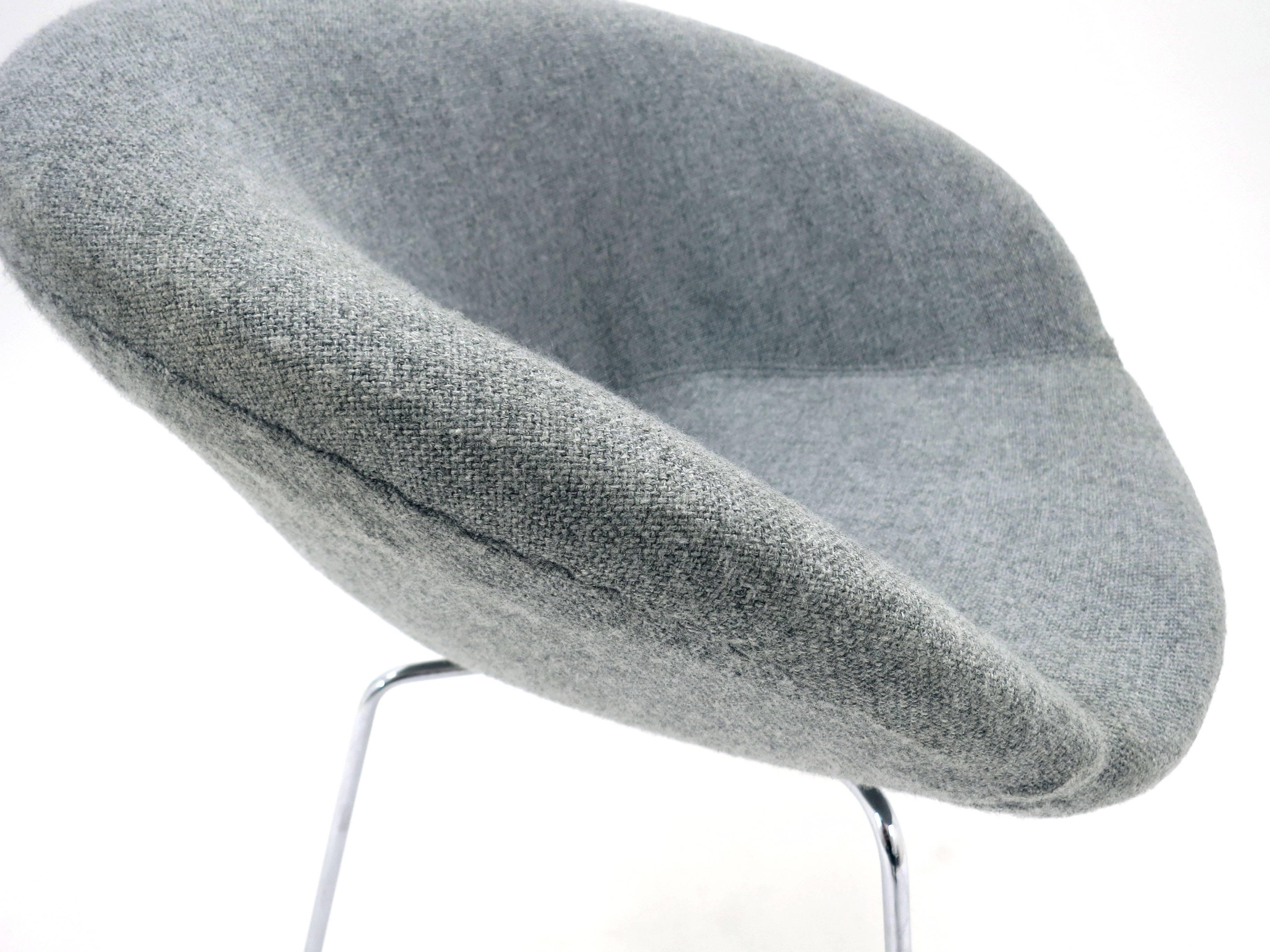 Wool Arne Jacobsen Pot Chair for Fritz Hansen, Danish, 1950s For Sale