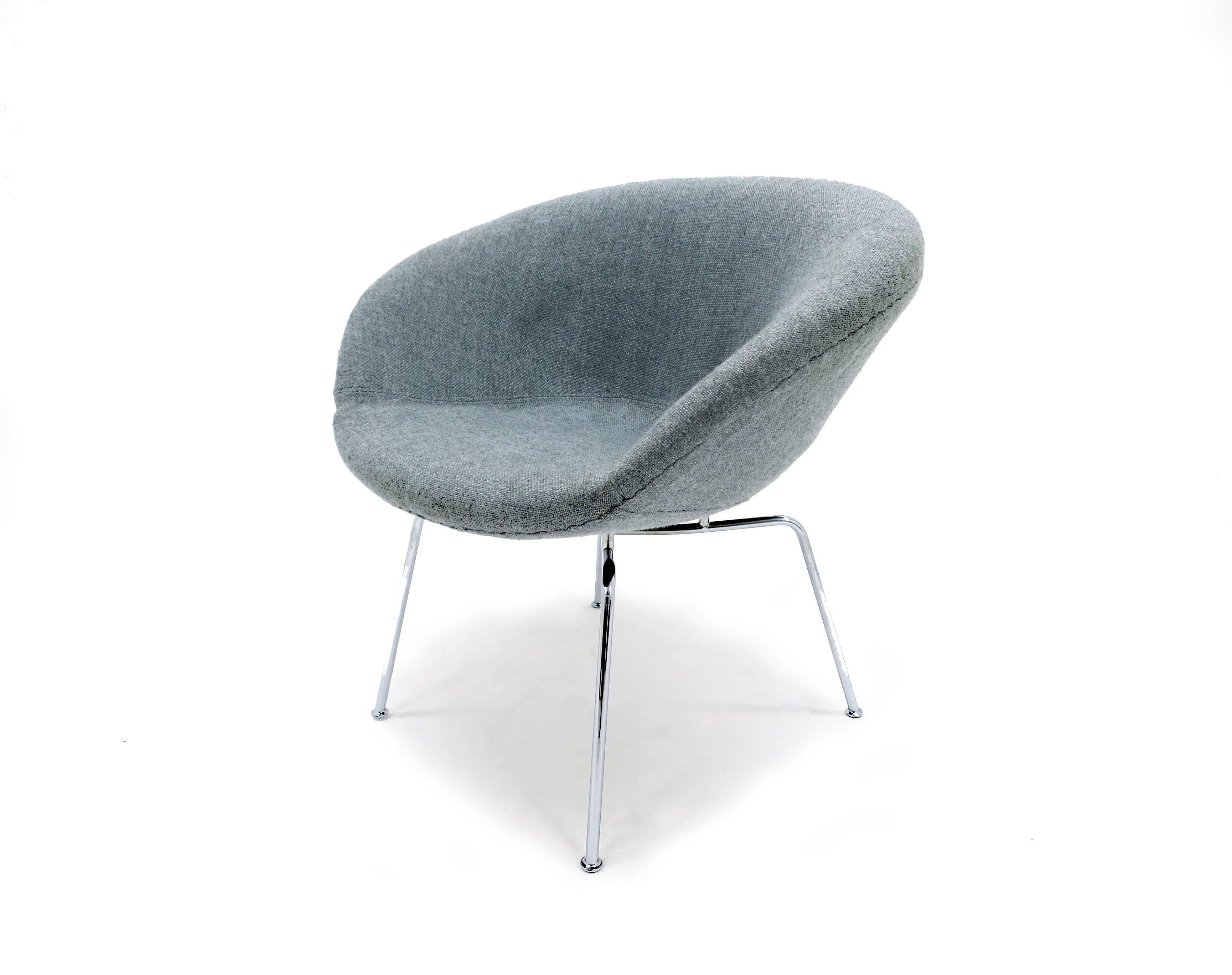 Arne Jacobsen Pot Chair for Fritz Hansen, Danish, 1950s For Sale 2