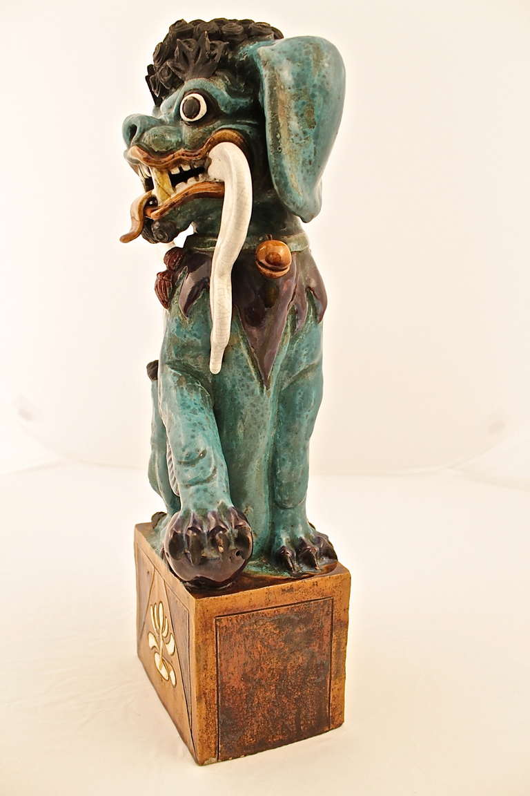 Large Ceramic Foo Dog ; wonderful colors and  perfect condition.