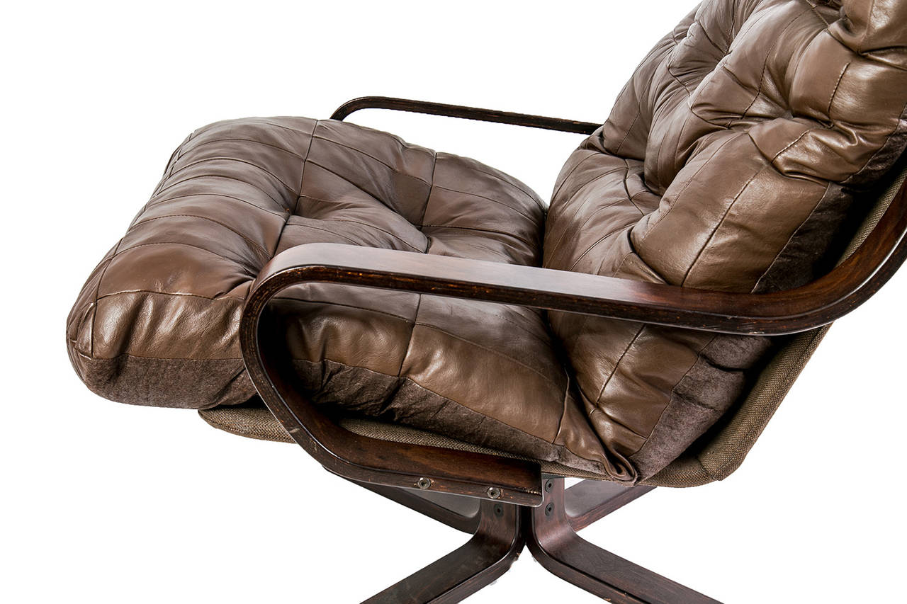 Great Danish Brown Leather Armchair, circa 1970 In Good Condition In Barcelona, ES