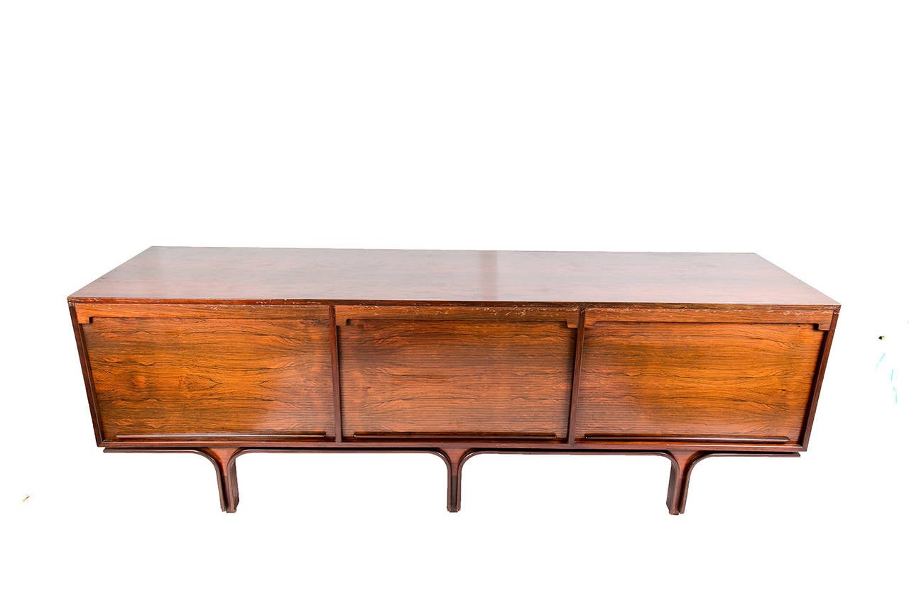 Gianfranco Frattini Sideboard Made in Rosewood In Good Condition In Barcelona, ES