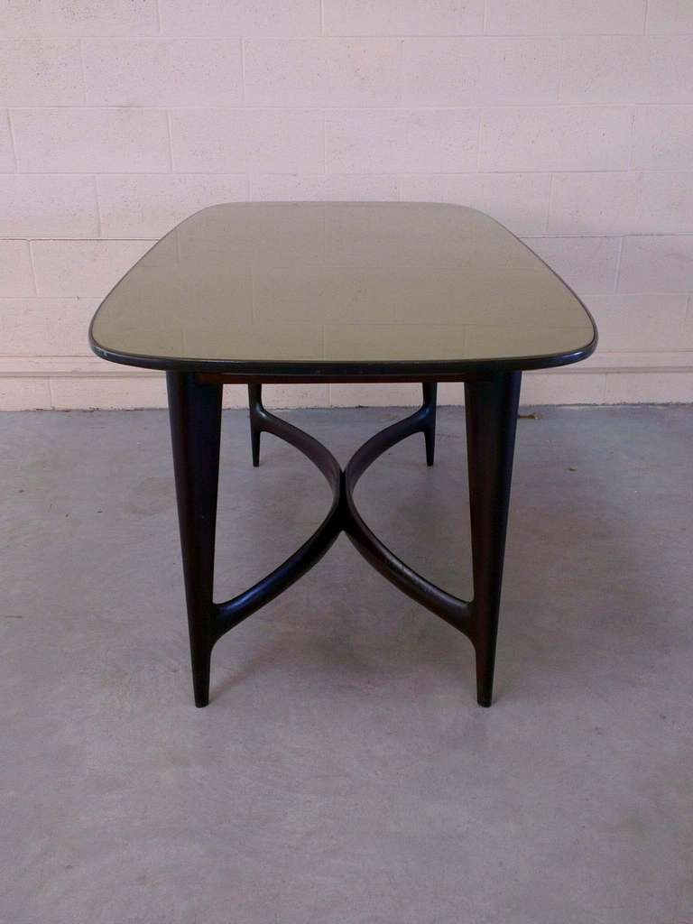 Mid-20th Century beautiful mahogany oval  table  1950