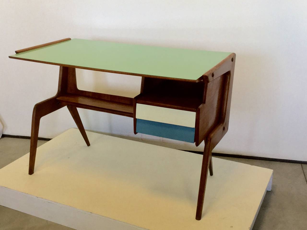 Italian Exceptional desk attr. GIO PONTI 1950