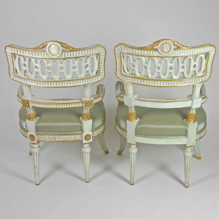 Pair of Italian 18th Century Painted and Parcel Gilt Carved Fauteuils 2