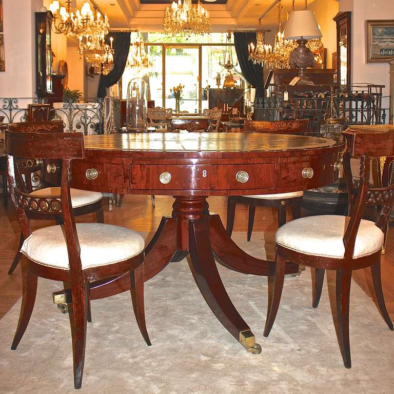 19th Century Large Mahogany Regency Center Table, circa 1800 For Sale