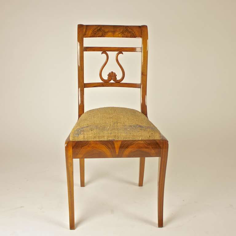 Early 19th Century Biedermeier Table with Four Side Chairs, Newly Upholstered 3