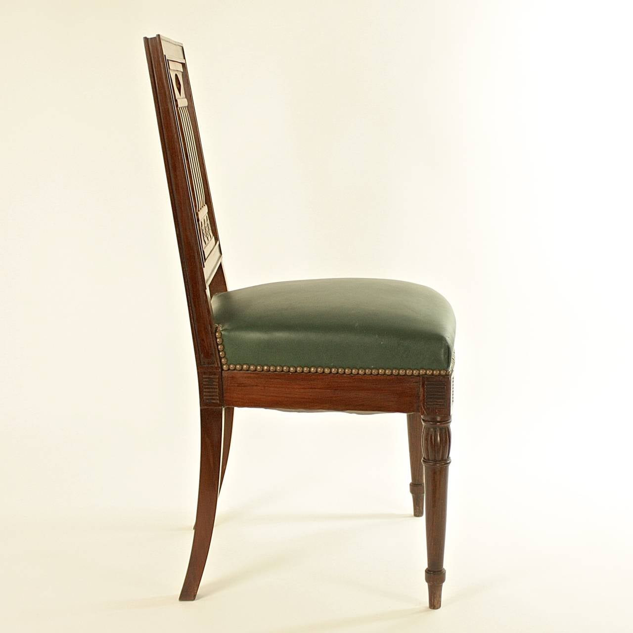 Inizio XIX secolo Coppia di sedie Directoire del primo Ottocento, alla maniera di Bellange Frères in vendita