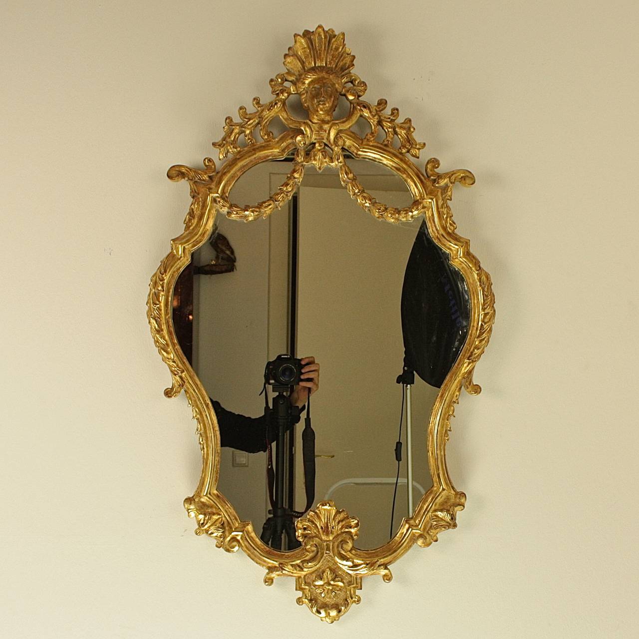 Pair of Early 18th Century Louis XIV Giltwood Mirrors, circa 1710