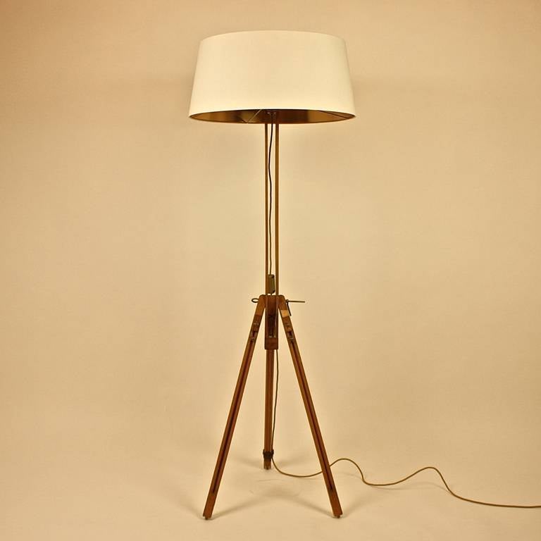 Easel Floor Lamp