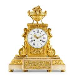 Antique louis XVI ormolu mantel clock