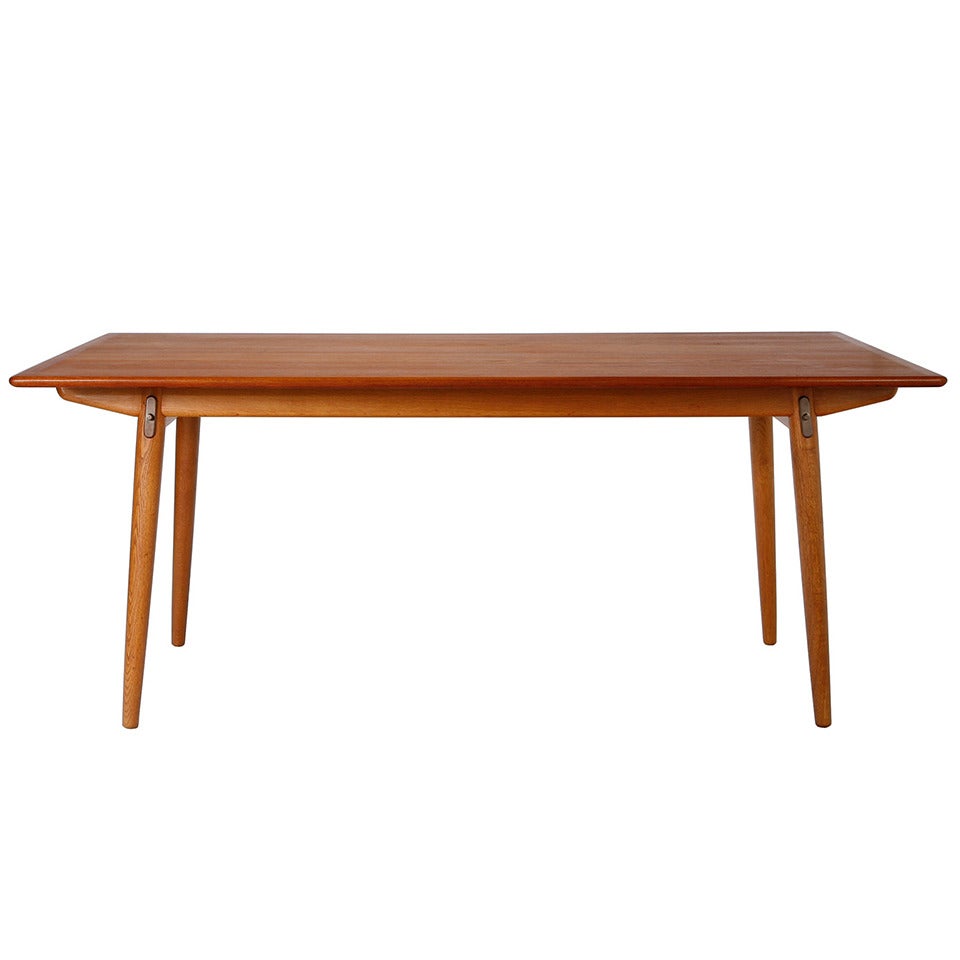 Extendable Dining Table By Hans Wegner For Sale