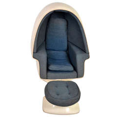 Lee West Alpha Egg Stereo Chair