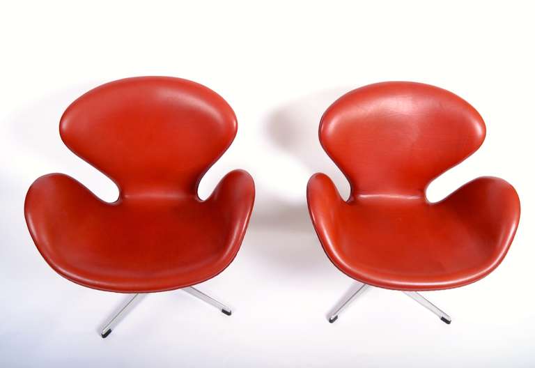Danish Pair of Arne Jacobsen Swan Lounge Chairs