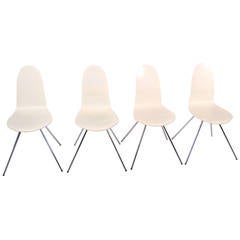 Arne Jacobsen Set of Four "The Tongue" Chairs