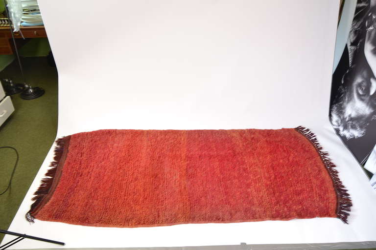 Vintage Moroccan Rug

ca 40-50 years old

beautiful red colour