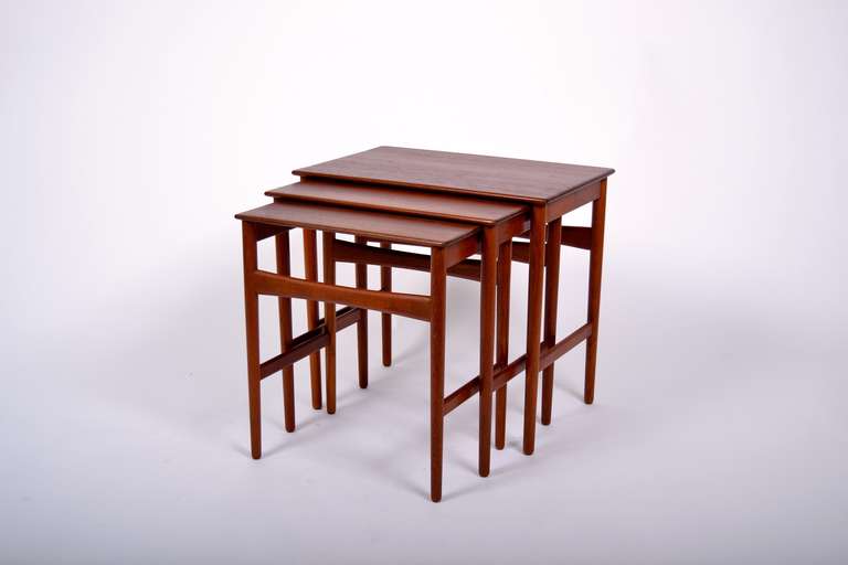 Hans J. Wegner AT-40 Nesting Table in Teak

Beautiful table 

Stamped with the makers Andreas Tuck´s stamp