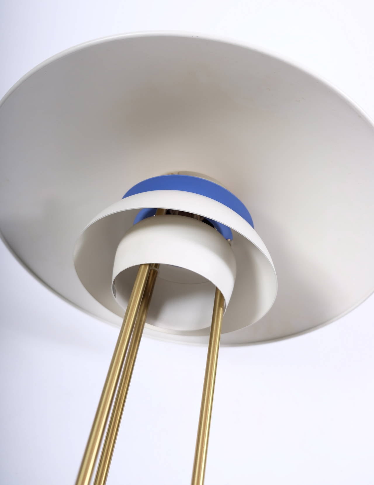 Scandinavian Modern Poul Henningsen PH5 Table Lamp