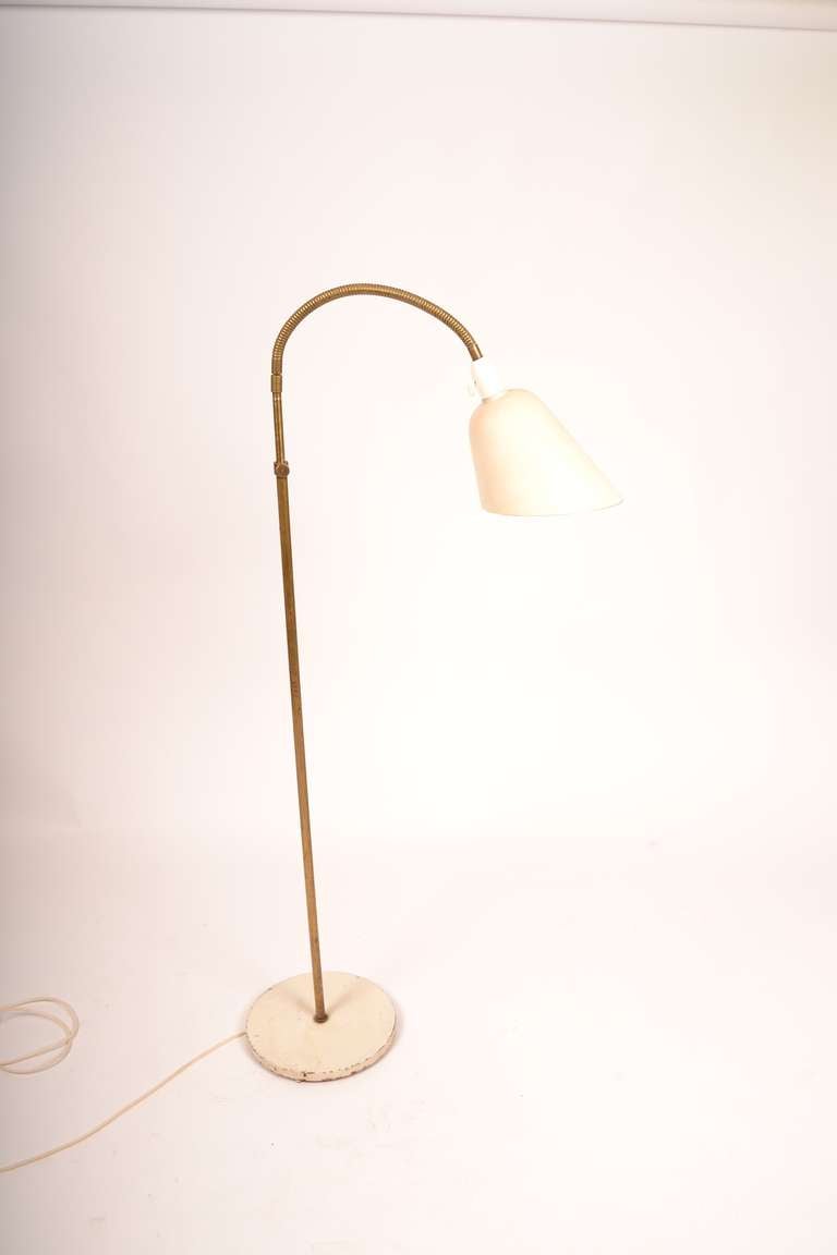 Arne Jacobsen Bellevue Floor Lamp

One of Arne Jacobsens Early lamps designed in 1929.

From his first lamps series which became an instant hit.

Made by Louis Poulsen here in Denmark.

Rare lamp in fully working order.

The brass stem is