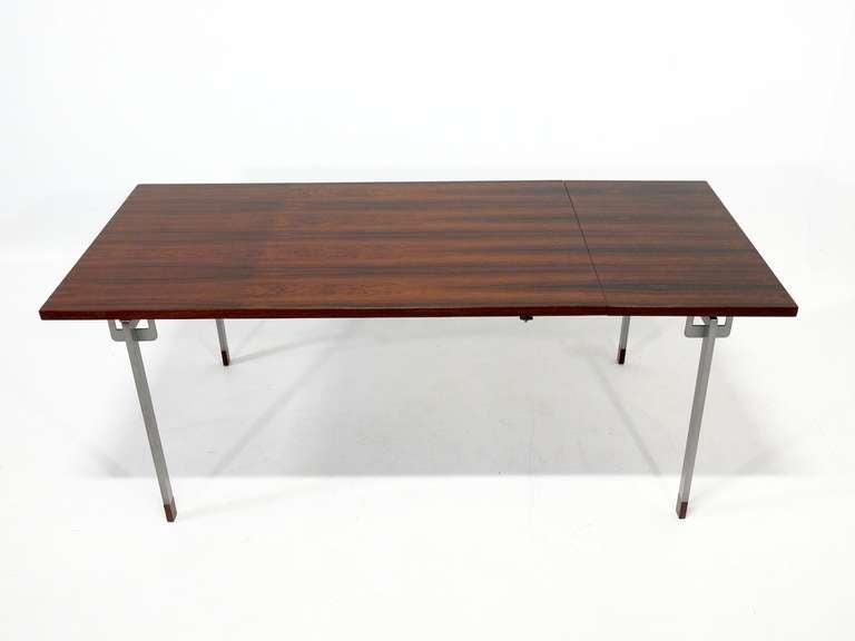 Rare Wegner Desk AT325 in Rosewood<br />
According to the previous owner only this table was made in this configuration<br />
Production: Andreas Tuck, Denmark, circa 1960 (branded mark)<br />
Material: Rosewood and matte steel<br />
<br />
If