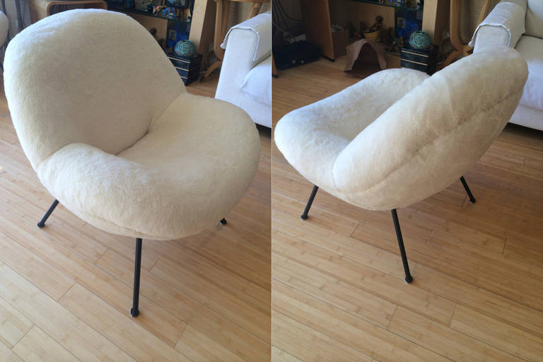 Fritz Neth spectacular pair of "Egg" chairs reupholstered in ecru faux fur
with exceptional comfort.