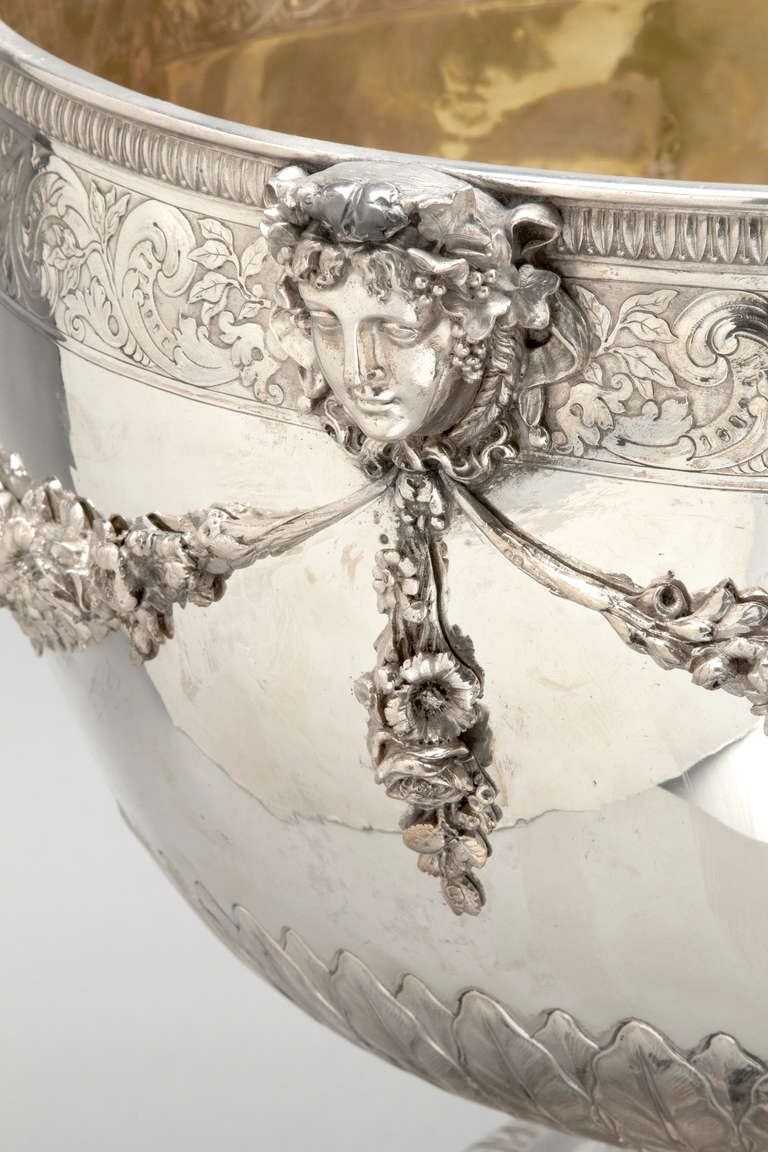 Victorian Sterling silver Bowl on Stand For Sale
