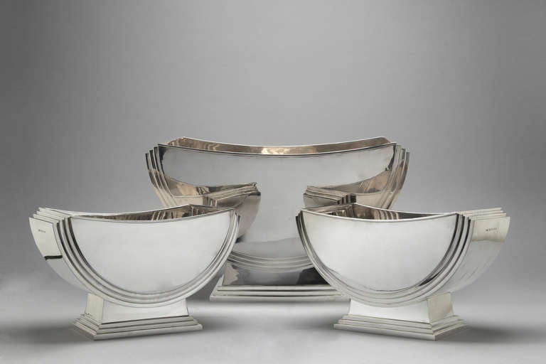Set of Three Massive Sterling Silver Centerpieces In Excellent Condition For Sale In Hollywood, CA