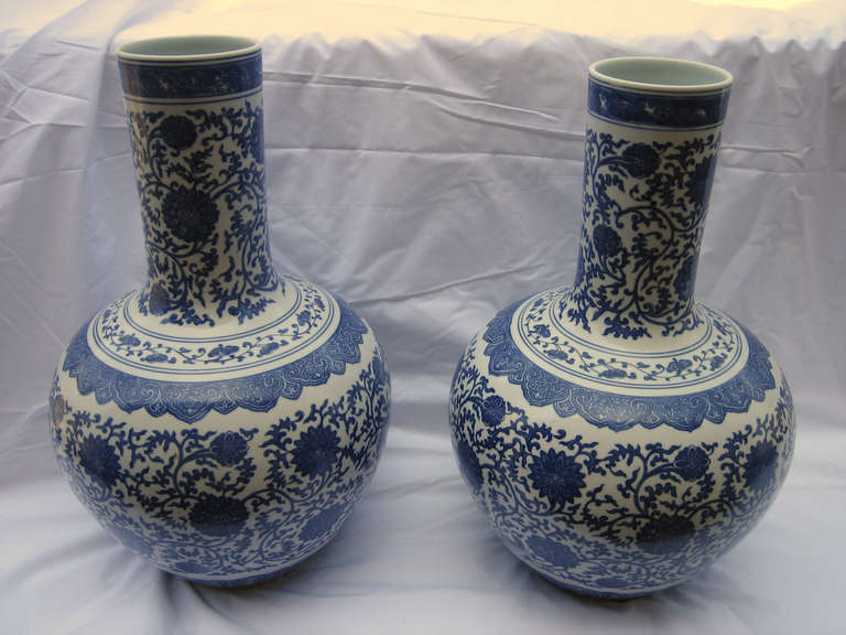 Pair of Japanese Ginger Jar Gourd Vases For Sale 1